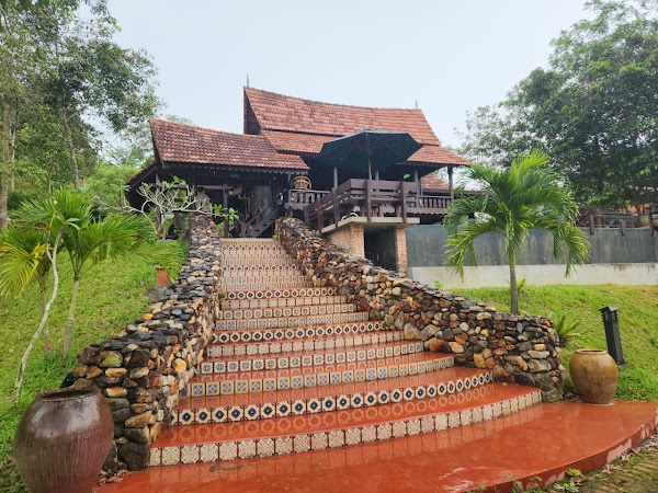 Darat Tinggi Villas