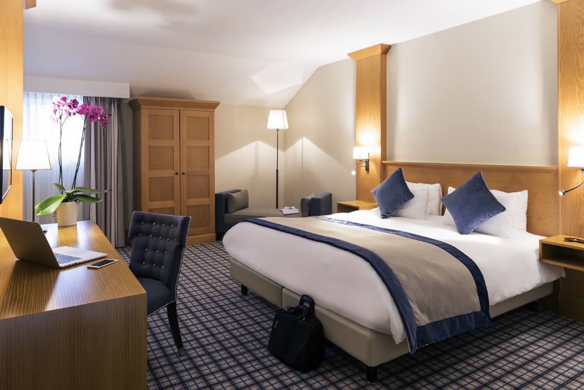 Hotel Mercure Luxembourg Kikuoka Golf & Spa, dog-friendly hotel