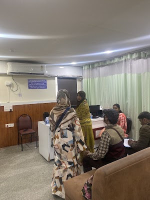 Dr. Vinayak Das - Image 2