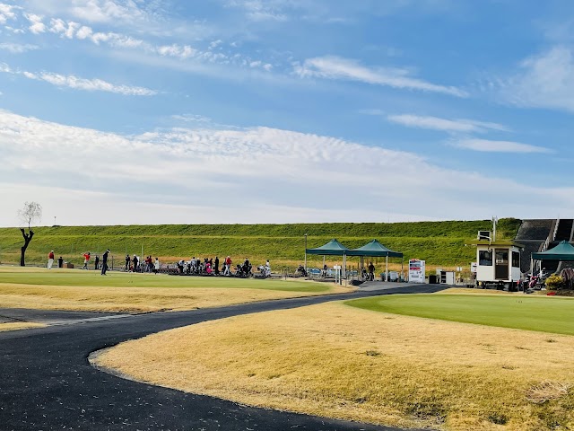 Asaka Public Golf Course - Photo 7