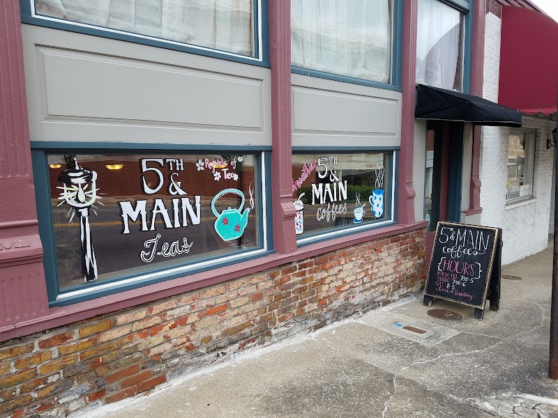 5th & Main Coffees photo 1