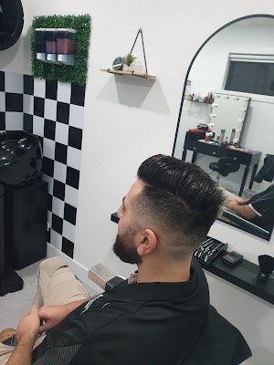 Crown Therapy & Barbering photo 3