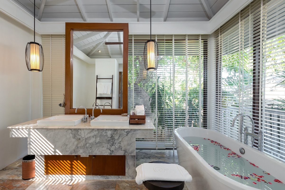 Centara Villas - Photo 5
