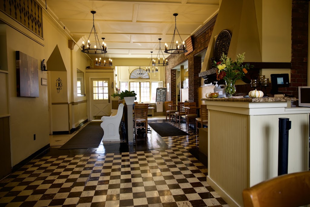 Brackett’s Oceanview Restaurant