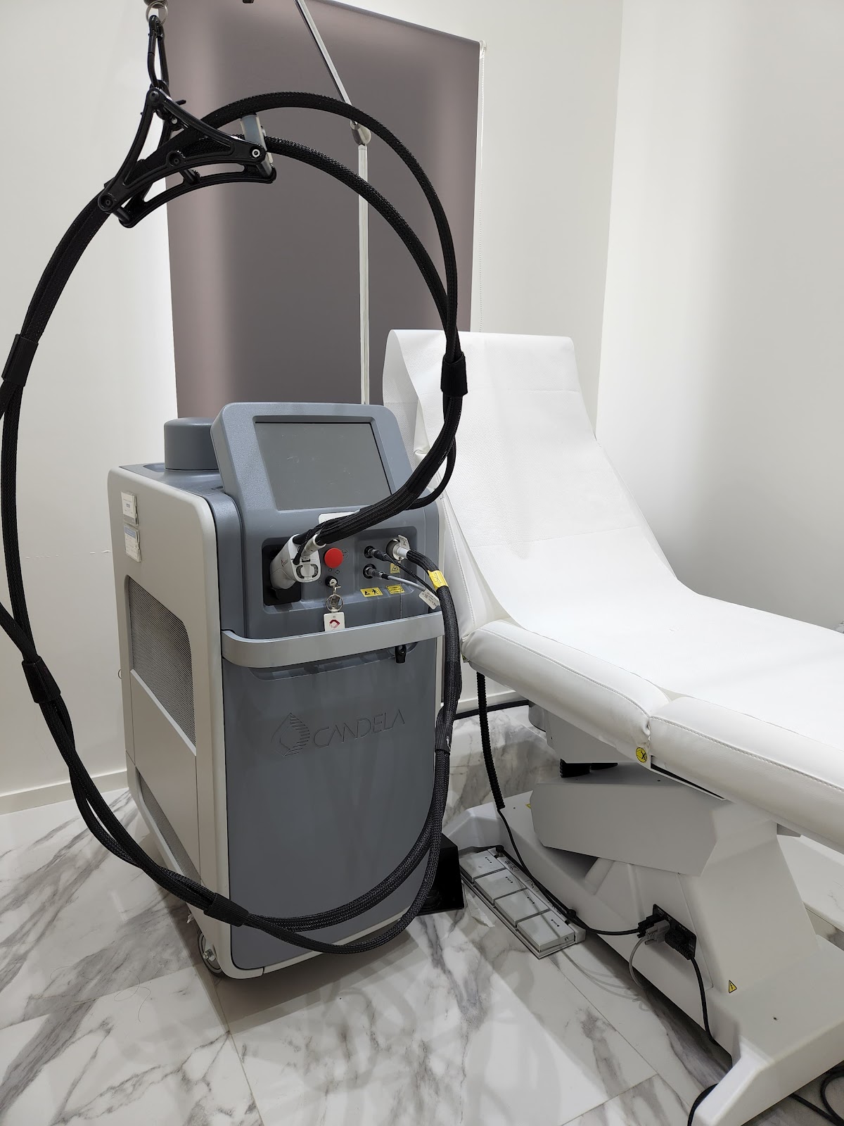 Royalty laser cosmetic center 3