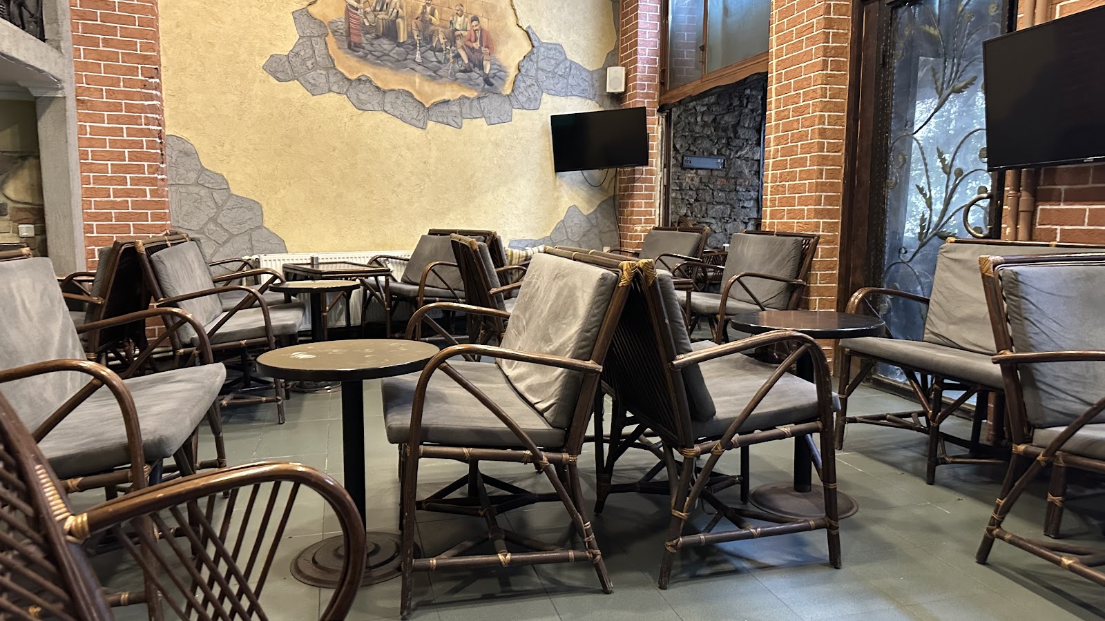 Rembetiko Nargile Cafe mekanı