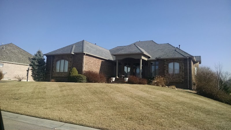 Lee's Roofing Inc photo 1