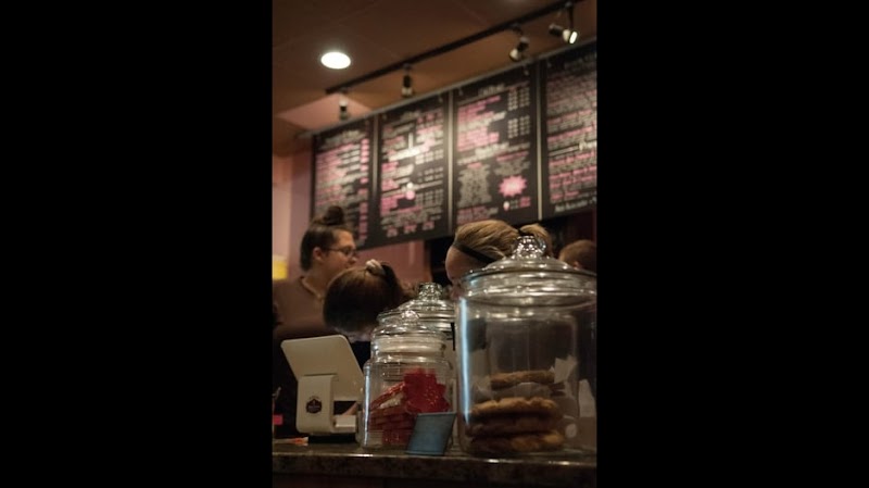 Pink Mocha Cafe & Coffee House photo 1