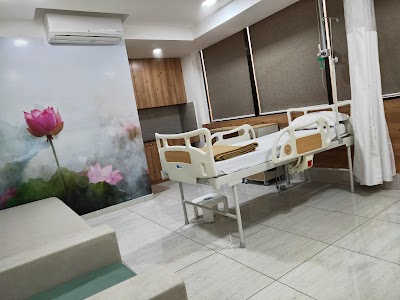 Aarya Women's Hospital