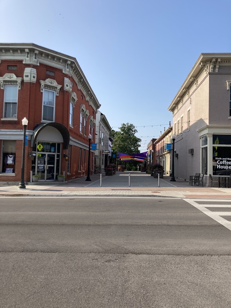 Sixth & Main Coffeehouse Inc photo 4