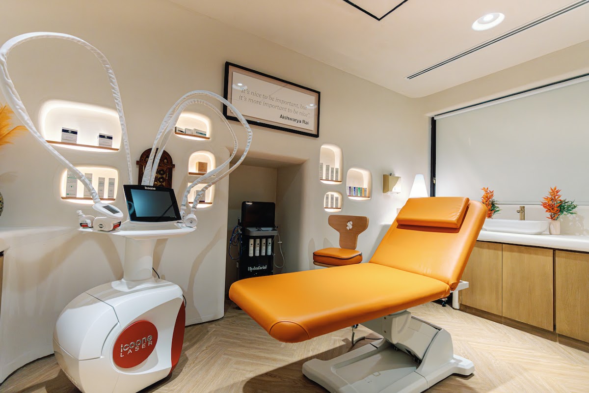 Laser Clinic Dubai عيادة ليزر دبي 2