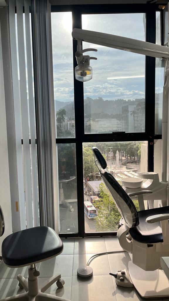 Dr. Carlos Pazin - Unidade Catete & Largo do Machado - Centro de Odontologia e Saúde Oral - foto 3