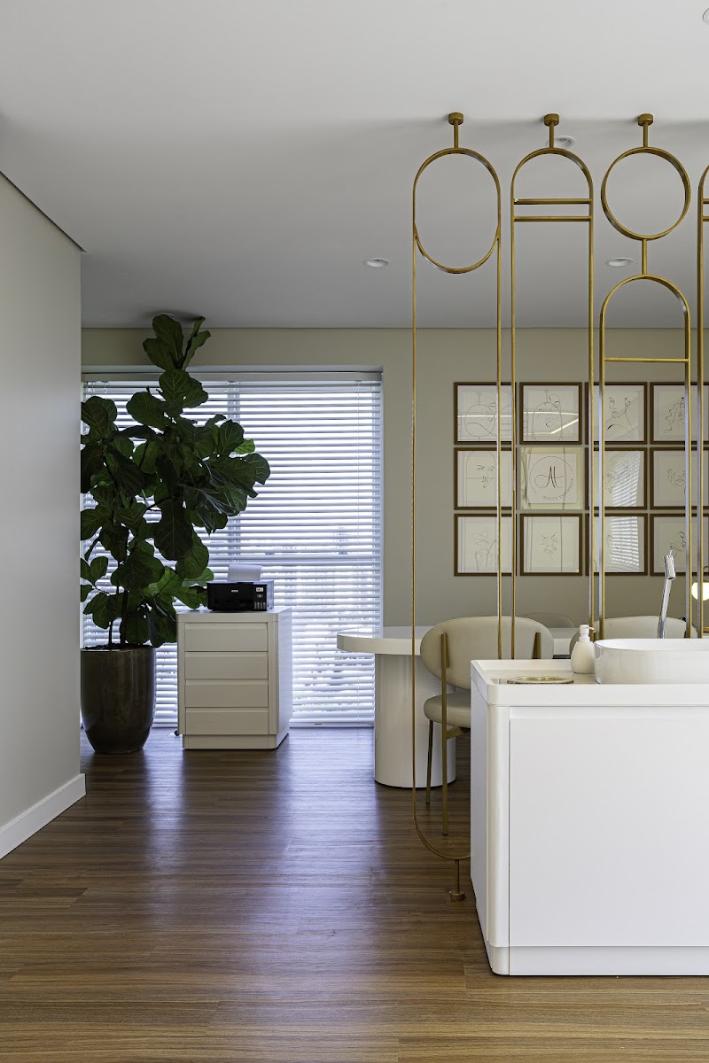 Dra. Amanda Tomazelli - foto 3