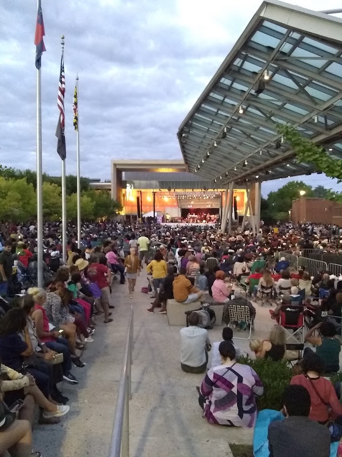 Veterans Plaza