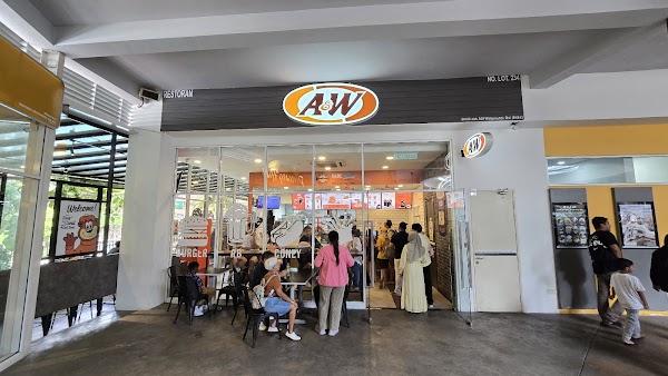 A&W Penang Hill - Photo 1