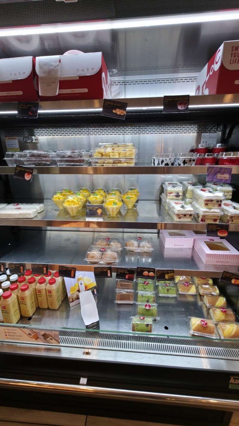 85°C Bakery Cafe - Irvine photo 4