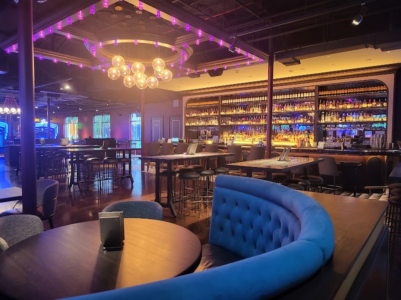 Puttshack - Addison photo 9