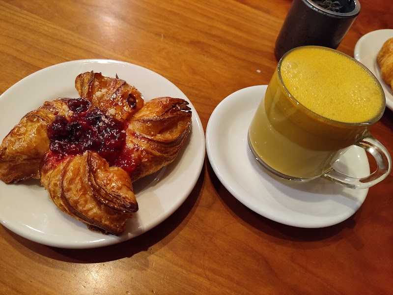 Trident Booksellers and Cafe photo 2