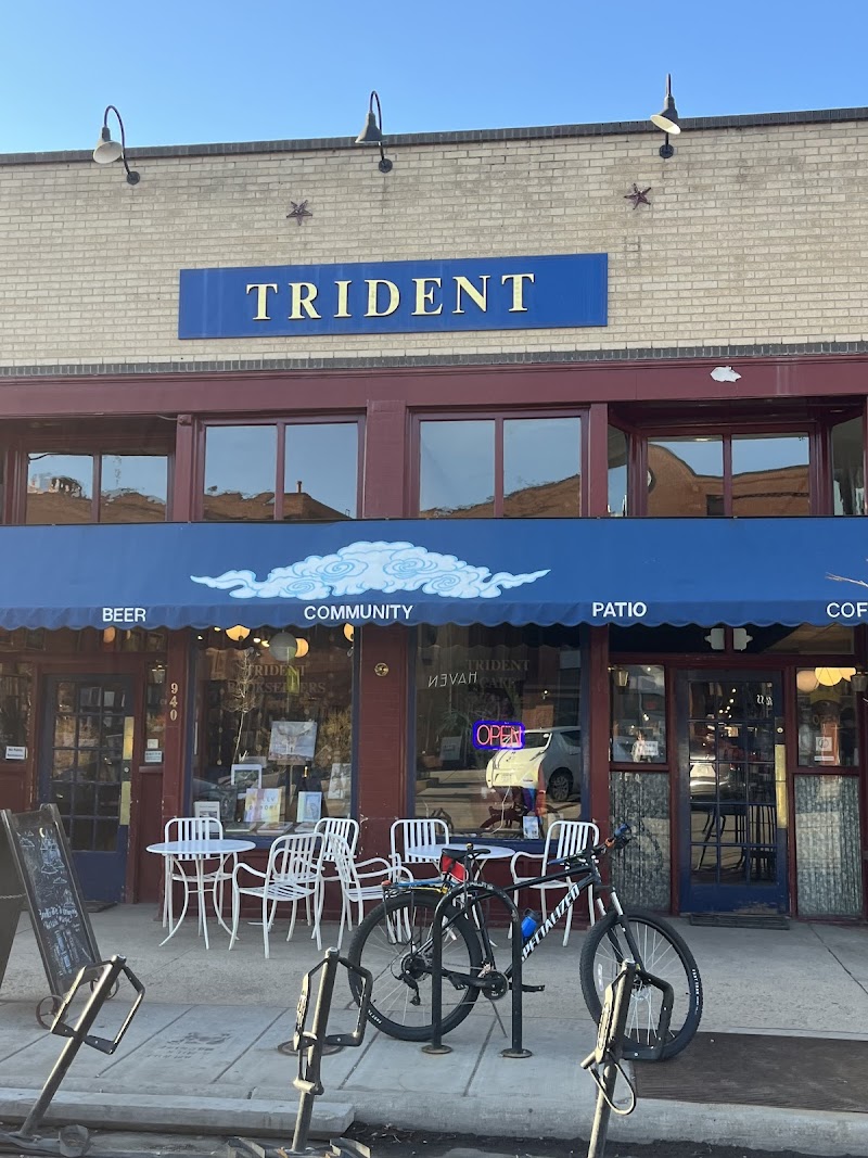Trident Booksellers and Cafe photo 4