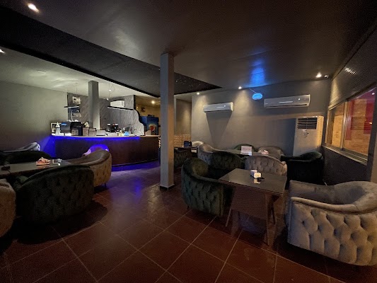 مقهى جلسة سمرة