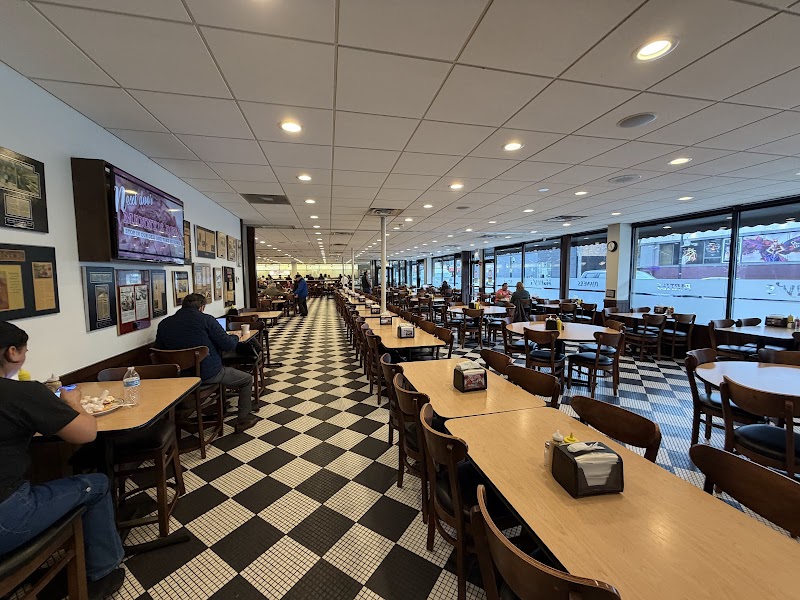 Manny's Cafeteria & Delicatessen photo 2