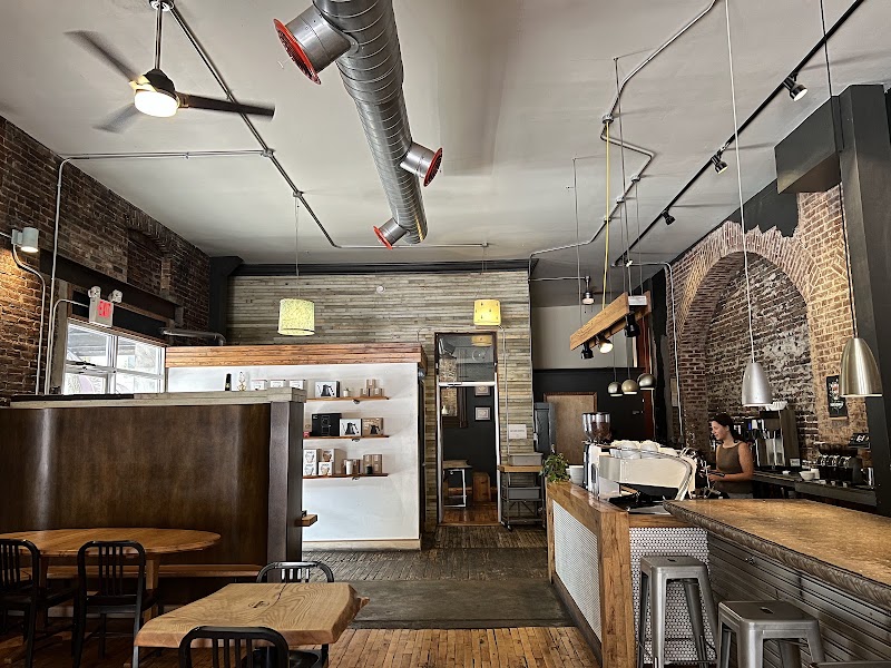 Alabaster Coffee Roaster & Tea Company photo 2
