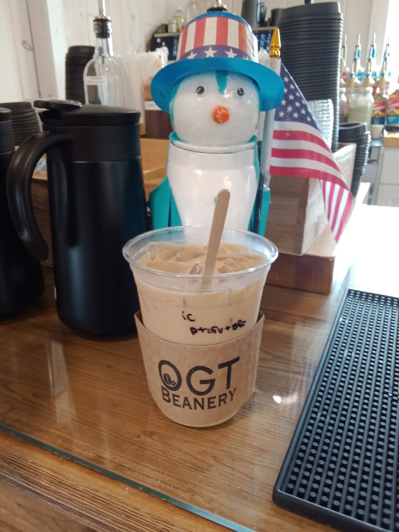 Bread and Roses Bakery & Beanery photo 4