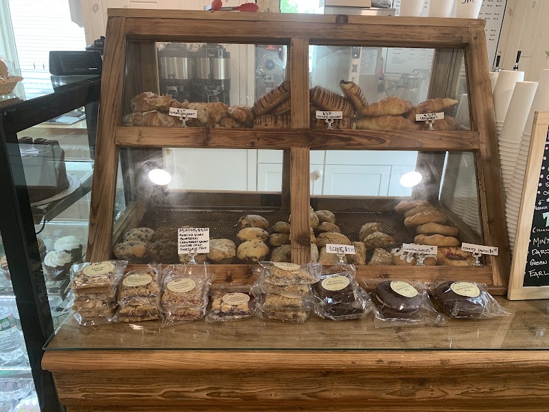 Bread and Roses Bakery & Beanery photo 1