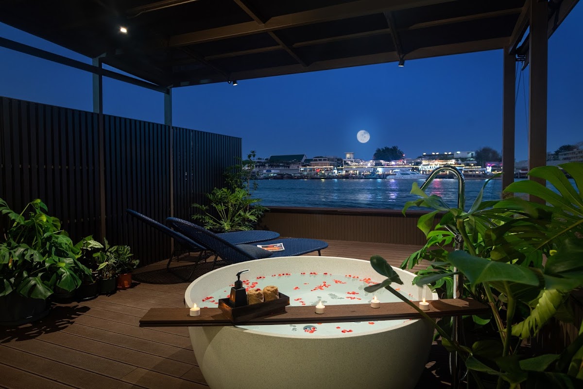 Baan Wang Lang Riverside