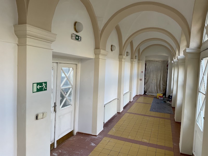 Gallery 4