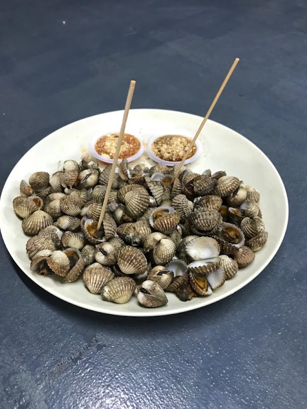 Warung ibu & Kampung Burger - Photo 1