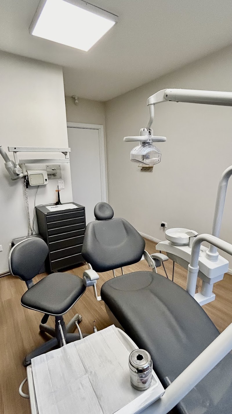 Liz Odonto - Prótese Protocolo e Reabilitação Oral - foto 2