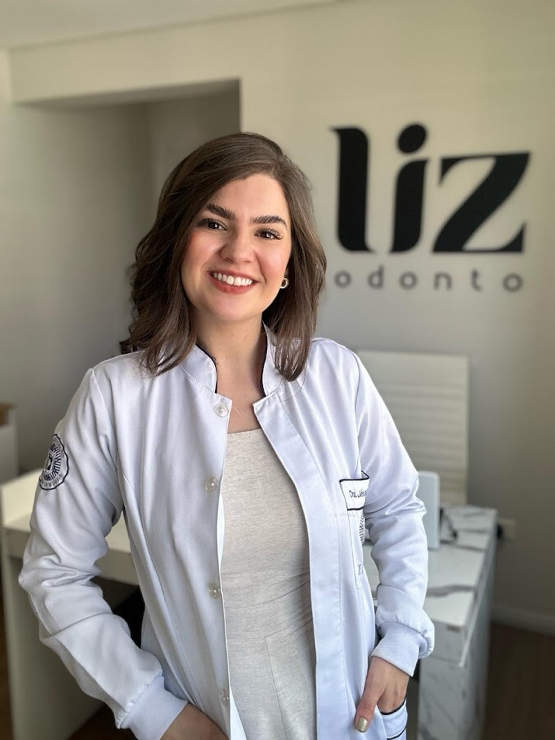 Liz Odonto - Prótese Protocolo e Reabilitação Oral - foto 5