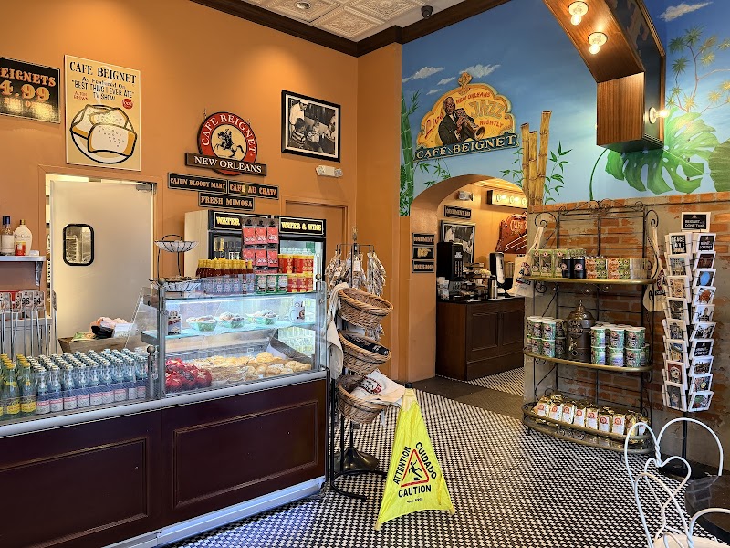 Cafe Beignet, Canal St. photo 4