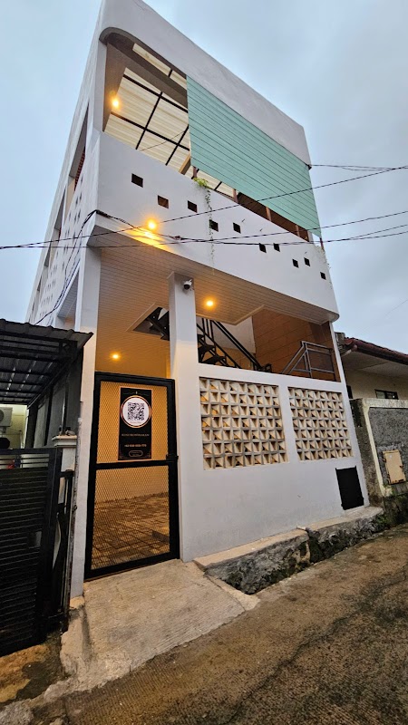 Janika Kost / Kontrakan
