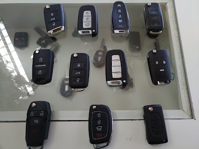 Foto de Chaveiro Portes | Chaveiro 24h e Portões Eletrônicos em Curitiba - Conserto de Portões Eletrônicos