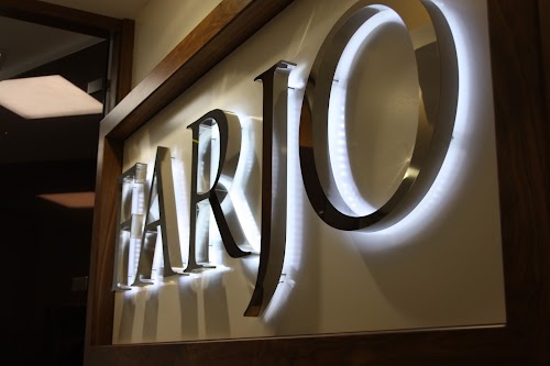 Farjo Hair Institute logo