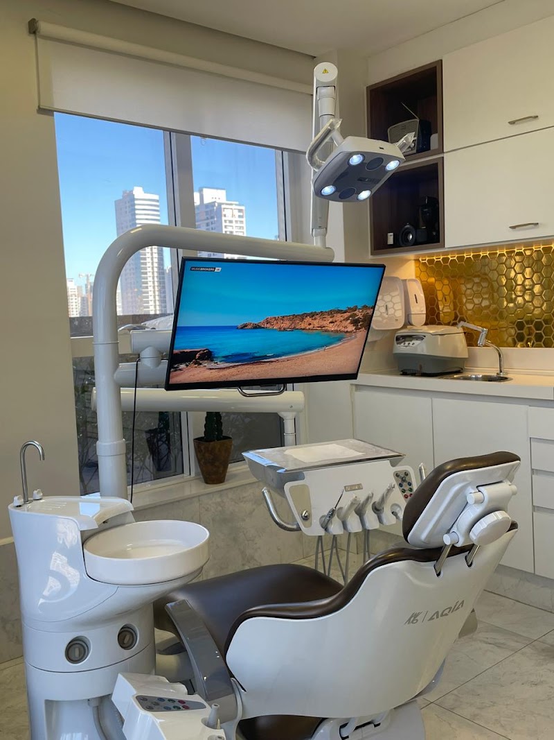 Guimarães Baiocchi Clínica Odontológica