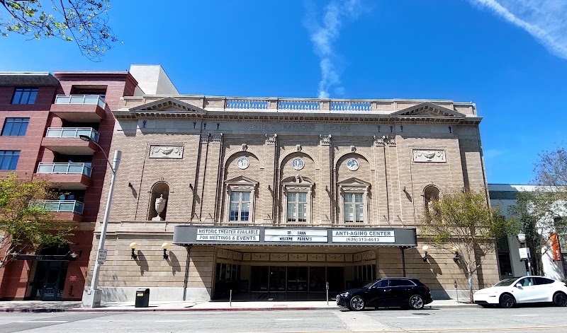 Raymond Theatre