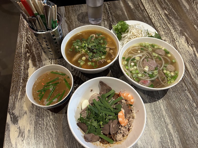 Kitchen Cô Út photo 7