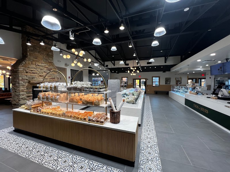 Tous Les Jours Bakery Cafe photo 1