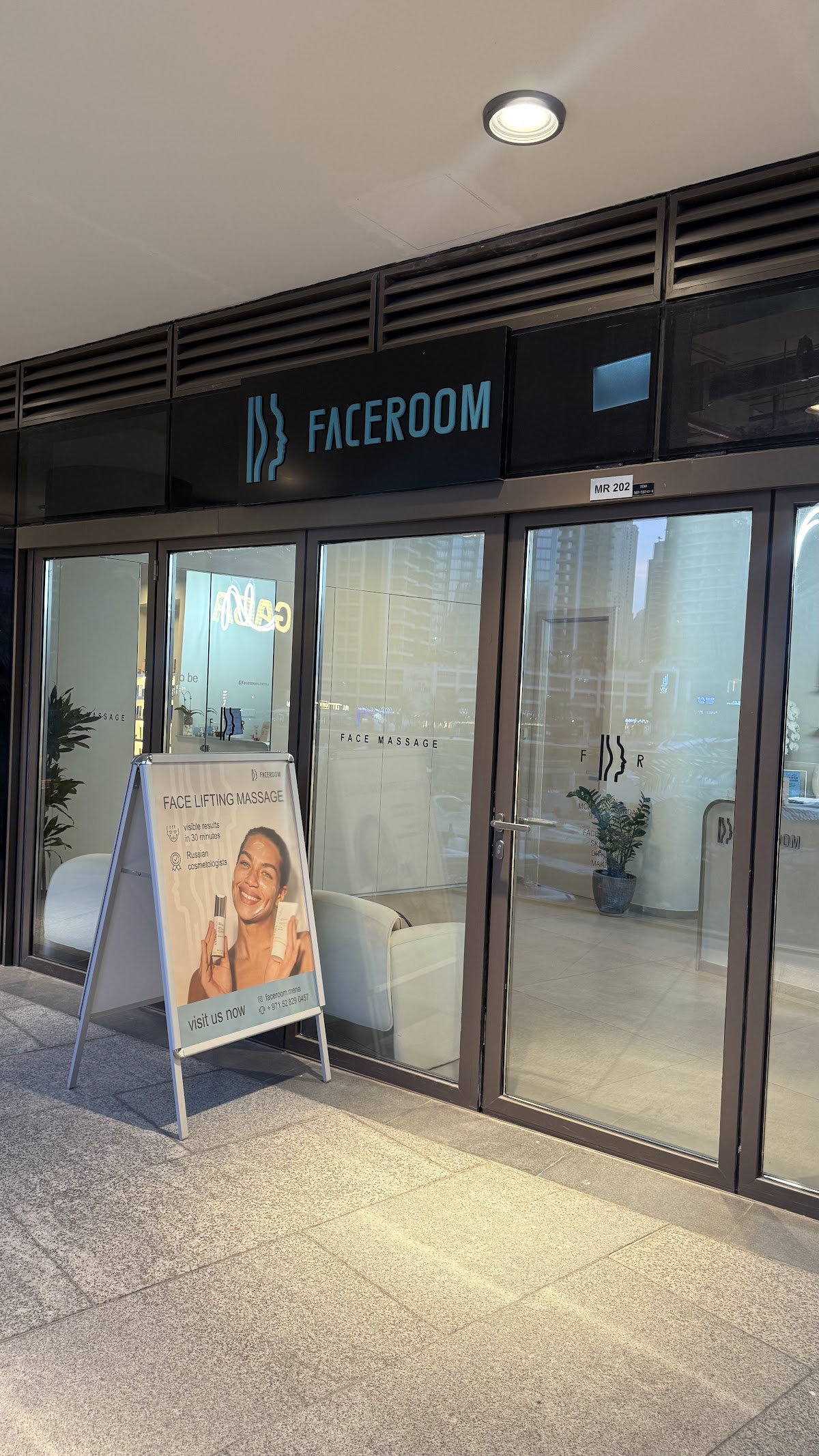 FaceRoom 5