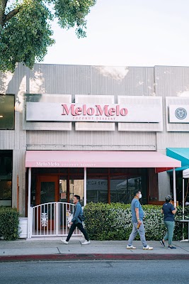 MeloMelo Coconut Dessert