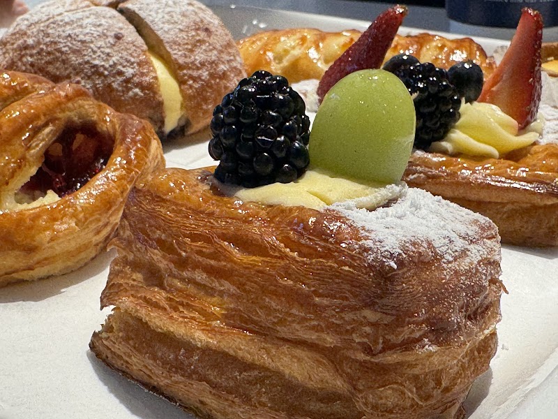 Paris Baguette photo 2