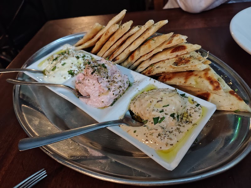 3 Olives Greek Newtown photo 3