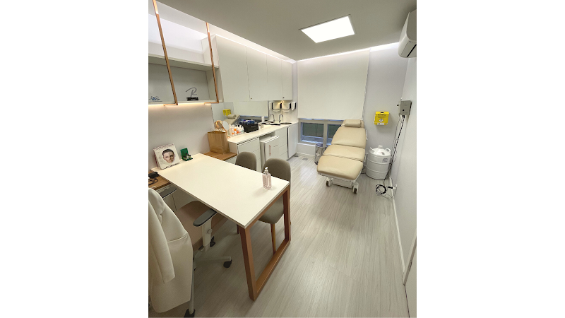 Foto de Dra Leticia Sawada Dermatologista