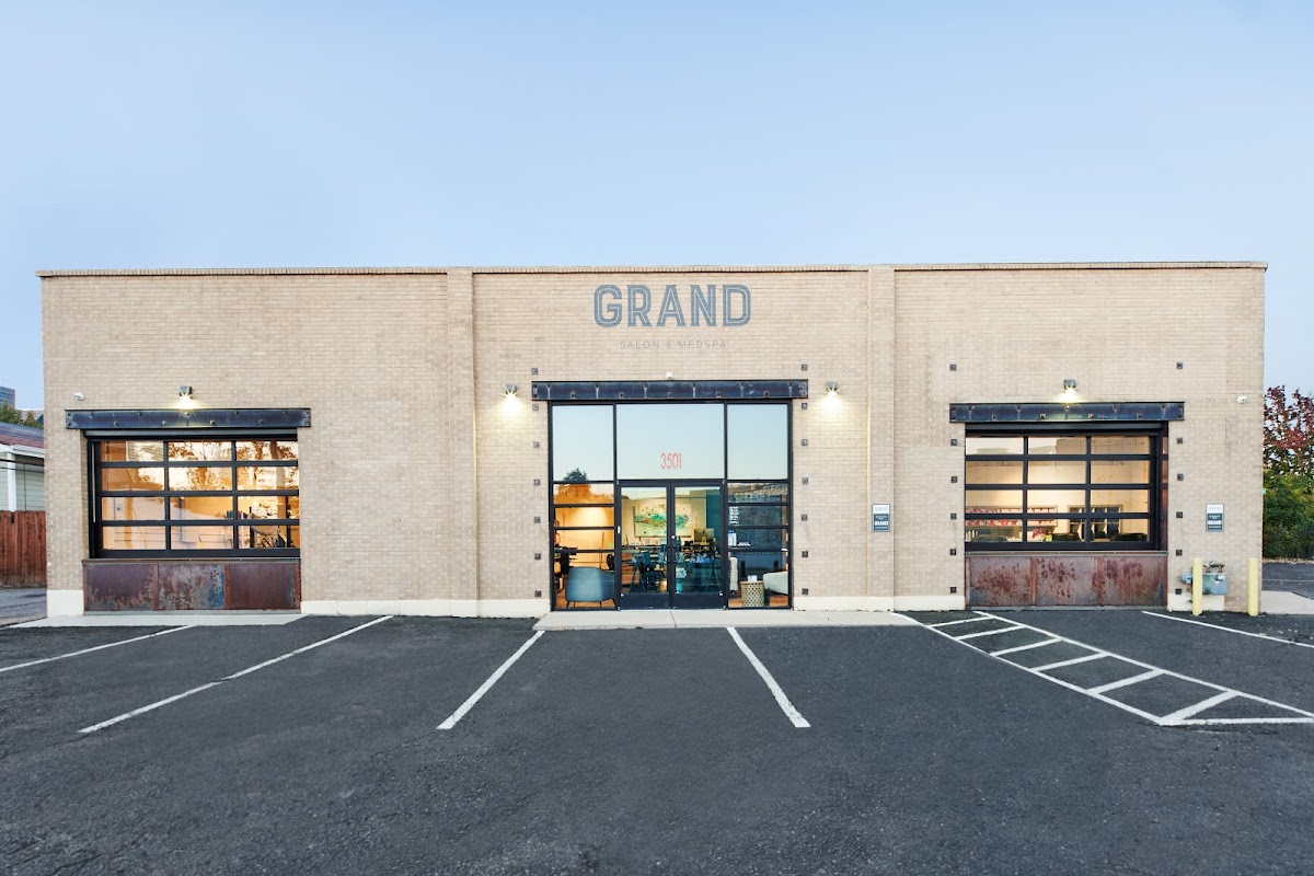 Grand Salon & MedSpa ✂: Google Places image 3