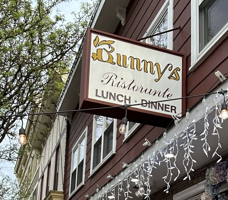 Bunny's Sports Bar photo 5