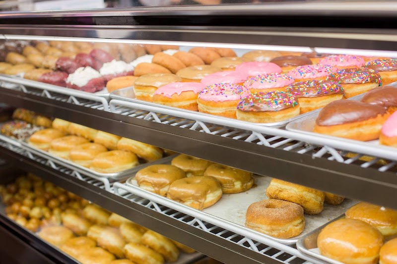 Red Donut Shop photo 4