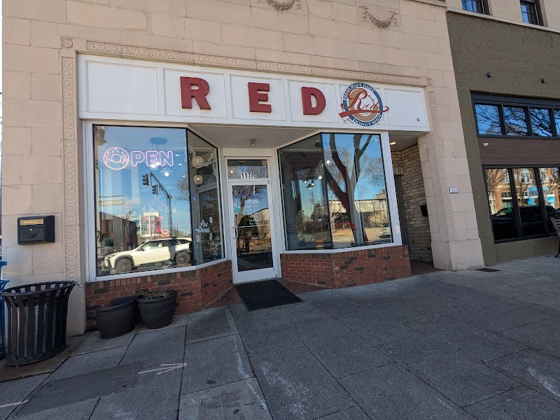 Red Donut Shop photo 2